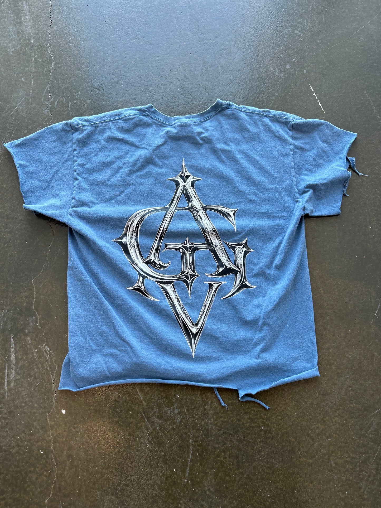LARGE DISTRESSED VINTAGE TEE